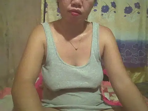 Snapshot of sexymorenal18 chatting on 6, 4, 2026 sexymorenal18 online show from 6, 4, 2026