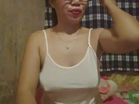 Snapshot of sexymorenal18 chatting on 15, 4, 2026 sexymorenal18 online show from 15, 4, 2026