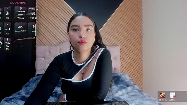 Snapshot of KhateAndersson chatting on 9, 3, 2026 KhateAndersson online show from 9, 3, 2026