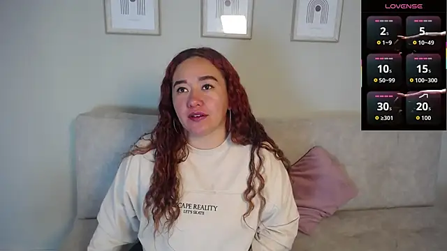 Snapshot of Paris_boobsbbw chatting on 29, 9, 2025 Paris boobsbbw online show from 29, 9, 2025