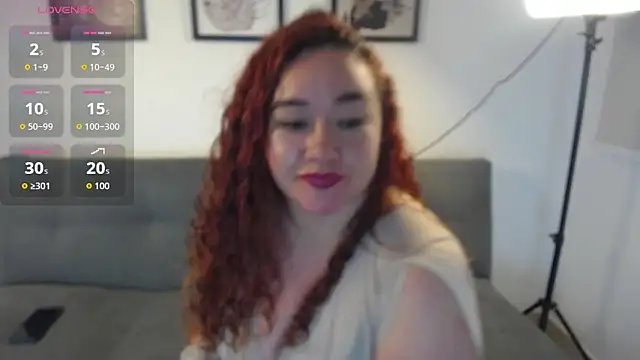 Snapshot of Paris_boobsbbw chatting on 11, 10, 2025 Paris boobsbbw online show from 11, 10, 2025