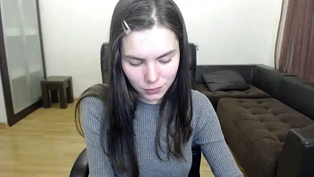 Snapshot of AmelieReve chatting on 27, 10, 2025 AmelieReve online show from 27, 10, 2025