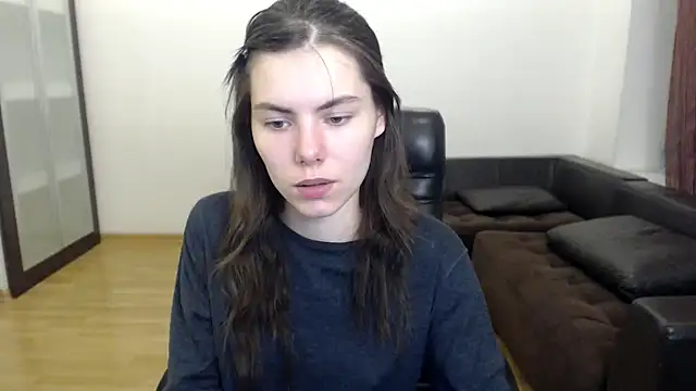 Snapshot of AmelieReve chatting on 8, 11, 2025 AmelieReve online show from 8, 11, 2025