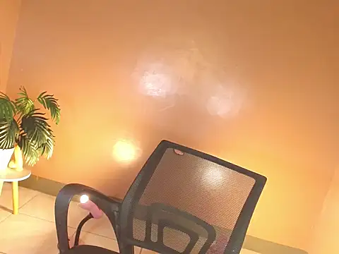 seductivehugecumontopx online show from 12, 11, 2025