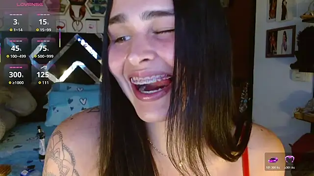 Snapshot of SarithaBunny chatting on 18, 11, 2025 SarithaBunny online show from 18, 11, 2025