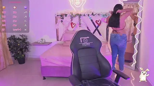 ZURY TAY online show from 1, 12, 2025