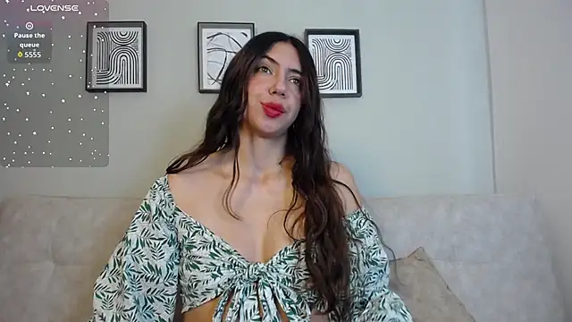 Valkiria lips online show from 12, 9, 2025