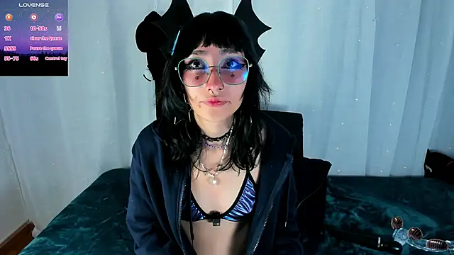 Snapshot of HoshiMiuu chatting on 27, 9, 2025 HoshiMiuu online show from 27, 9, 2025