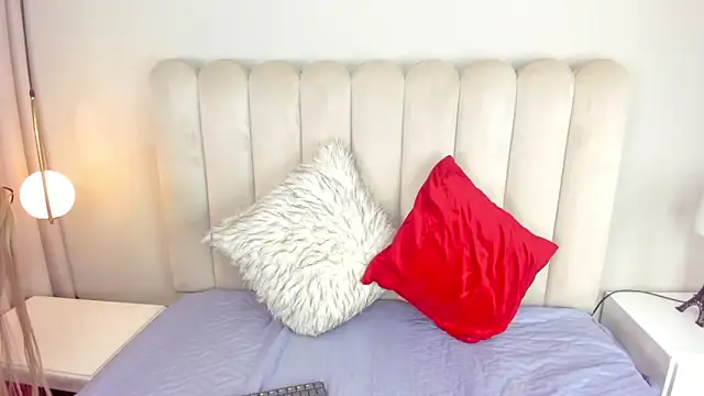 Dani rosse  online show from 10, 11, 2025