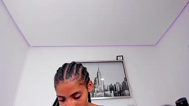 Snapshot of sarah_ashbourne chatting on 25, 9, 2025 sarah ashbourne online show from 25, 9, 2025