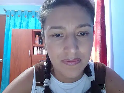 Snapshot of SarahFriendly chatting on 23, 6, 2026 SarahFriendly online show from 23, 6, 2026