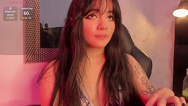 Snapshot of Darky_Doll chatting on 23, 9, 2025 Darky Doll online show from 23, 9, 2025