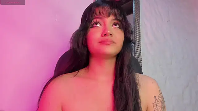 Snapshot of Darky_Doll chatting on 6, 10, 2025 Darky Doll online show from 6, 10, 2025