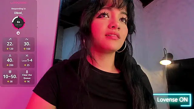 Snapshot of Darky_Doll chatting on 17, 10, 2025 Darky Doll online show from 17, 10, 2025