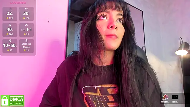 Snapshot of Darky_Doll chatting on 10, 11, 2025 Darky Doll online show from 10, 11, 2025