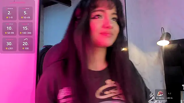 Snapshot of Darky_Doll chatting on 12, 11, 2025 Darky Doll online show from 12, 11, 2025