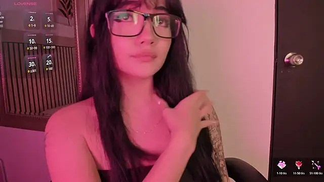 Snapshot of Darky_Doll chatting on 13, 2, 2026 Darky Doll online show from 13, 2, 2026