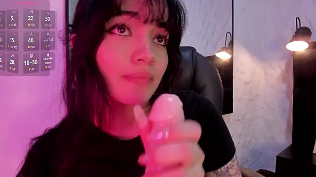 Snapshot of Darky_Doll chatting on 28, 2, 2026 Darky Doll online show from 28, 2, 2026