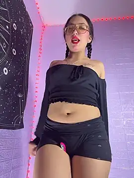 Snapshot of ZeziGamingg chatting on 17, 1, 2026 ZeziGamingg online show from 17, 1, 2026