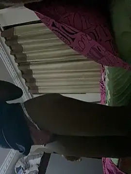 succy33 online show from 8, 11, 2025