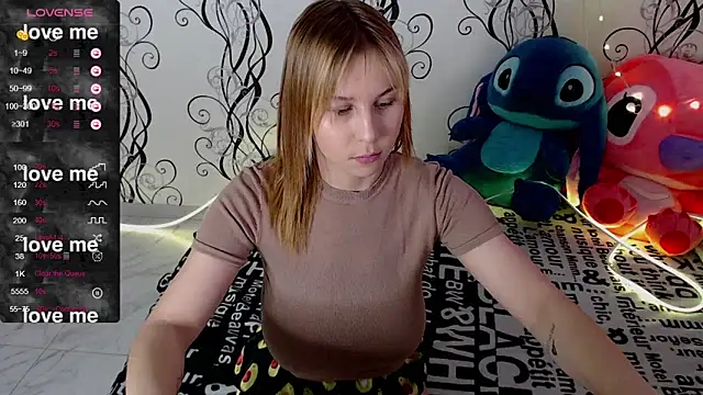 RoyAngela online show from 11, 11, 2025