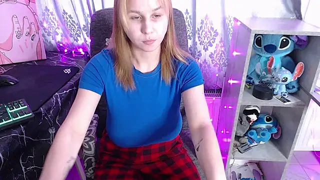 Snapshot of RoyAngela chatting on 3, 2, 2026 RoyAngela online show from 3, 2, 2026