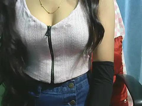 Snapshot of sheetal-sheetal95 chatting on 2, 11, 2025 sheetal-sheetal95 online show from 2, 11, 2025