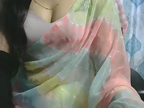 Snapshot of sheetal-sheetal95 chatting on 18, 11, 2025 sheetal-sheetal95 online show from 18, 11, 2025