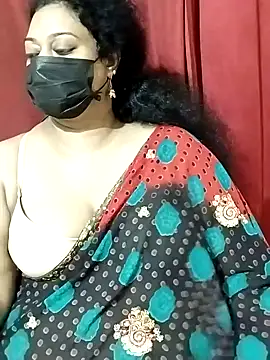 Snapshot of surekha-30 chatting on 9, 4, 2026 surekha-30 online show from 9, 4, 2026
