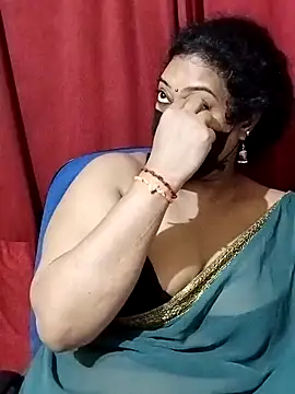 Snapshot of surekha-30 chatting on 18, 4, 2026 surekha-30 online show from 18, 4, 2026
