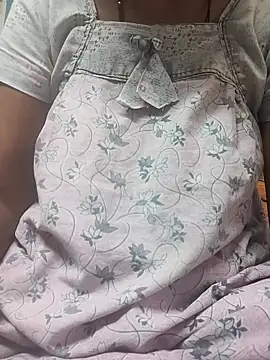 Snapshot of smartangel_telugu chatting on 18, 9, 2025 smartangel telugu online show from 18, 9, 2025