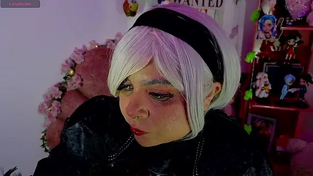 Snapshot of Lucycosplay777 chatting on 25, 4, 2026 Lucycosplay777 online show from 25, 4, 2026