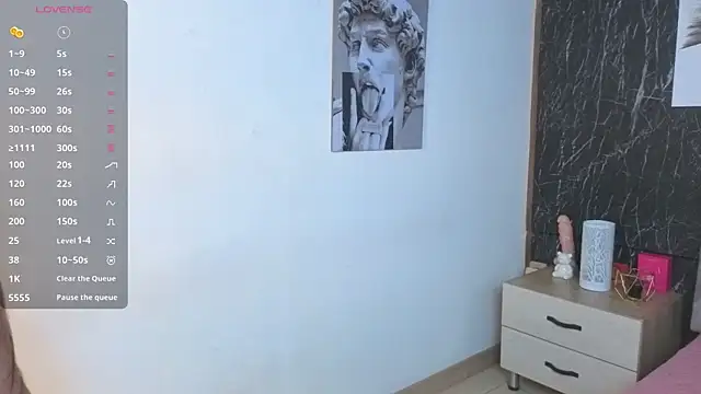 emmi collinss online show from 10, 10, 2025