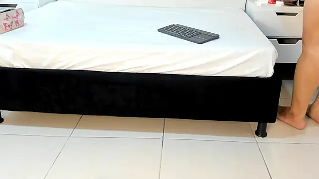 Snapshot of VanessaHard_as chatting on 13, 9, 2025 VanessaHard as online show from 13, 9, 2025