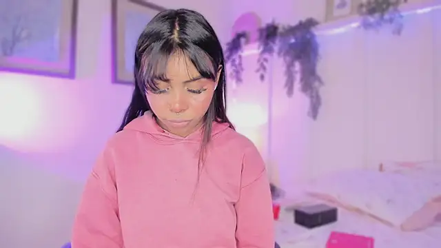 theLayla DH online show from 13, 9, 2025