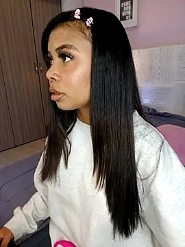 theLayla DH online show from 24, 10, 2025