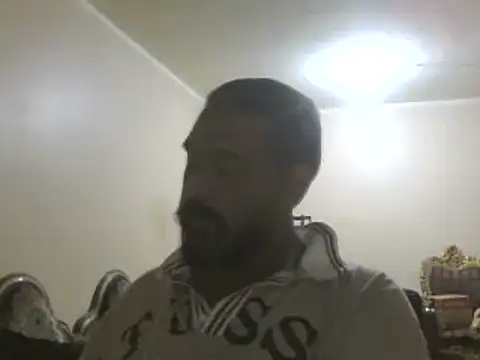 Snapshot of elpoop7305 chatting on 14, 10, 2025 elpoop7305 online show from 14, 10, 2025