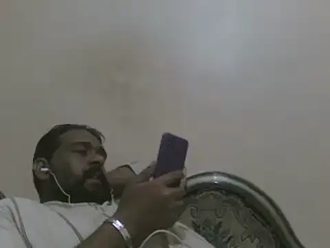 Snapshot of elpoop7305 chatting on 23, 10, 2025 elpoop7305 online show from 23, 10, 2025