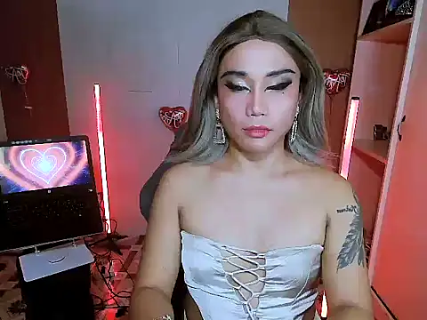 Snapshot of YourNikkieXxx chatting on 4, 2, 2026 YourNikkieXxx online show from 4, 2, 2026