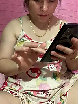Snapshot of scent-sweet chatting on 8, 9, 2025 scent-sweet online show from 8, 9, 2025