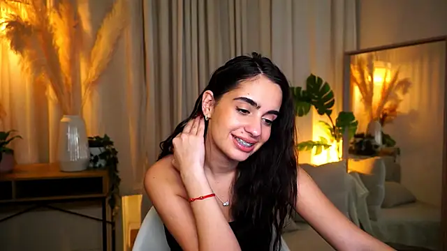 Snapshot of miilky_wayy chatting on 27, 10, 2025 miilky wayy online show from 27, 10, 2025