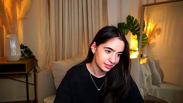 Snapshot of miilky_wayy chatting on 23, 11, 2025 miilky wayy online show from 23, 11, 2025