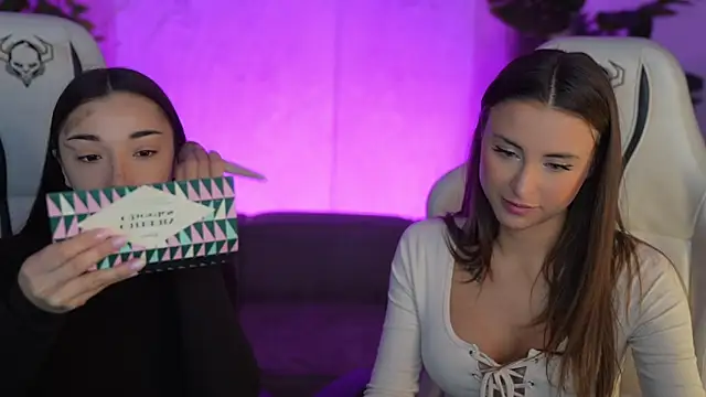 Snapshot of Luna_secretgirl chatting on 18, 12, 2025 Luna secretgirl online show from 18, 12, 2025