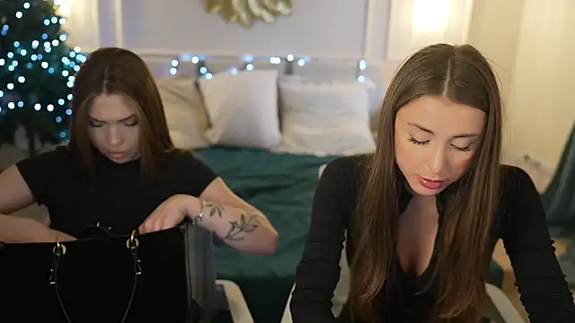 Snapshot of Luna_secretgirl chatting on 19, 12, 2025 Luna secretgirl online show from 19, 12, 2025