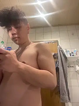 Snapshot of Kingpowerlittel chatting on 25, 2, 2026 Kingpowerlittel online show from 25, 2, 2026