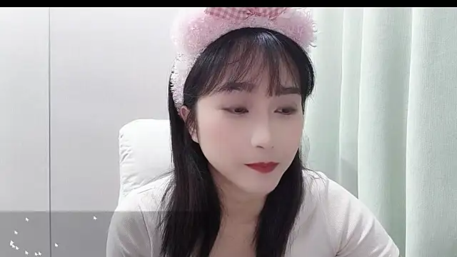 Honeysexy-1 online show from 20, 10, 2025