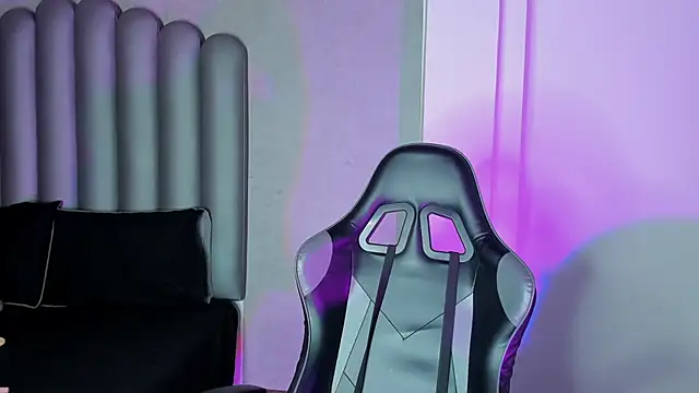 chubby sexy  online show from 28, 11, 2025