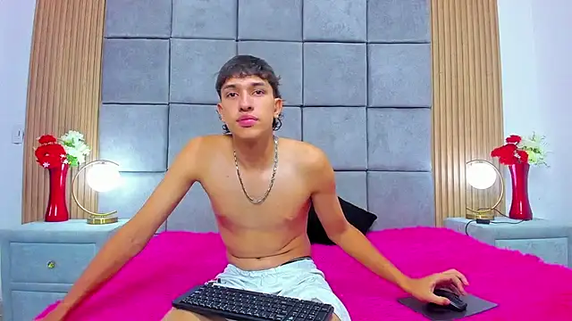 Snapshot of ChanellandMax chatting on 17, 9, 2025 ChanellandMax online show from 17, 9, 2025