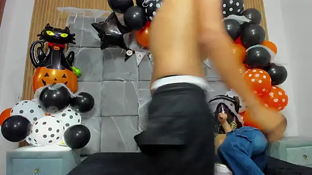 Snapshot of ChanellandMax chatting on 25, 10, 2025 ChanellandMax online show from 25, 10, 2025