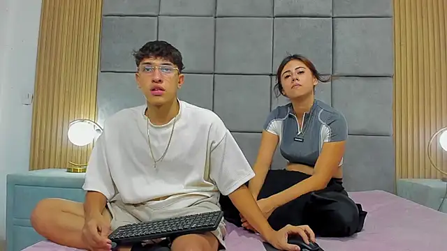 Snapshot of ChanellandMax chatting on 19, 11, 2025 ChanellandMax online show from 19, 11, 2025